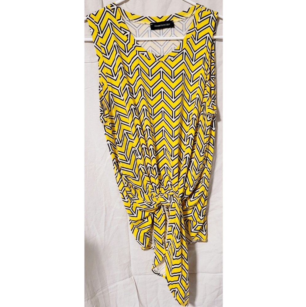 Yellow & Black geometric front tie shirt